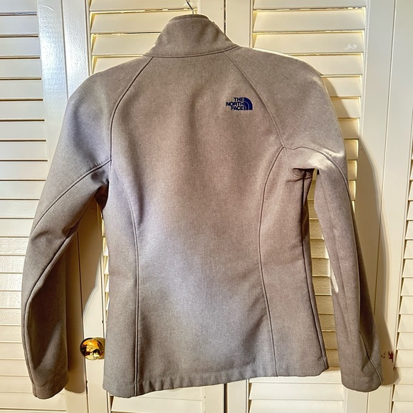 The North Face Hard Shell Jacket - Picture 3 of 5